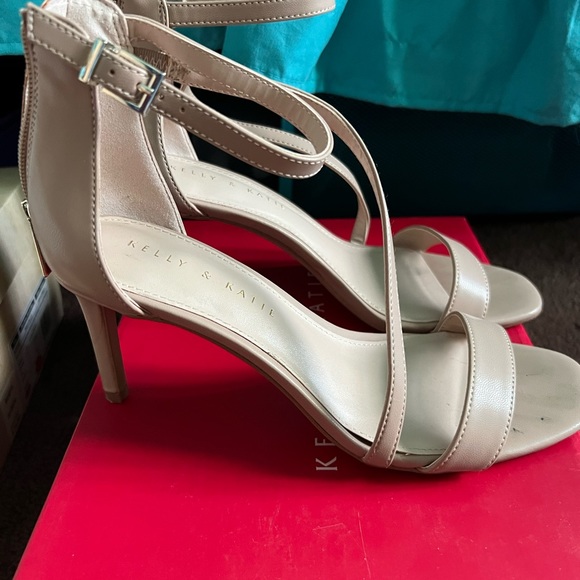 Kelly & Katie Nude Strappy Heels - Picture 6 of 6